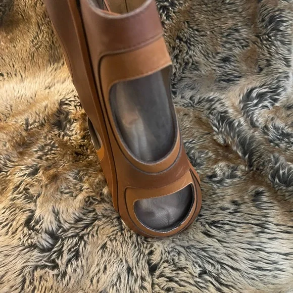 Salvatore Ferragamo - Picture 4 of 7